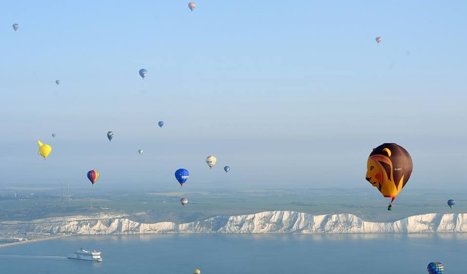 ad ballon channel crossing