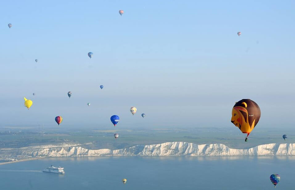 ad ballon channel crossing
